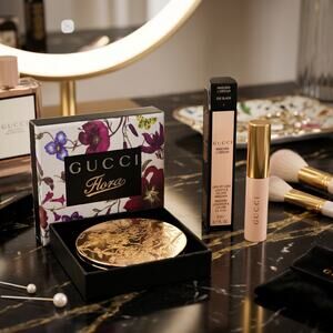 Gucci Flora Compact Mirror & Gucci L’Obscur Mascara Gift Set
